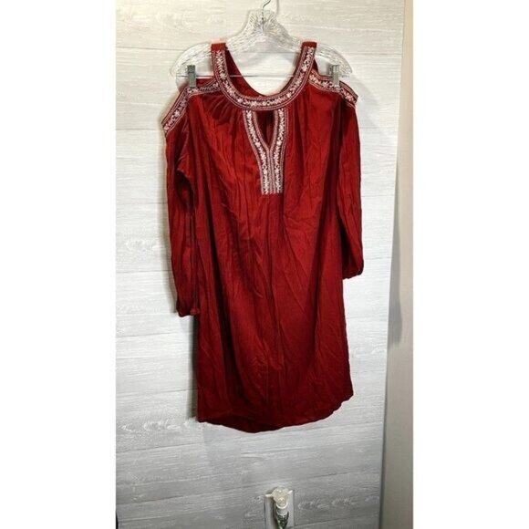 Time‎ and Tru Women's Embroidered Trim Cold Shoulder Hi-lo  Dress - Picture 2 of 7